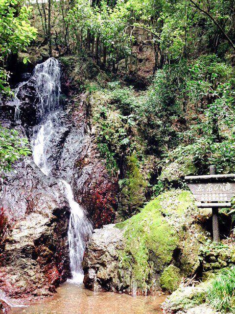 日和田山の五常の滝